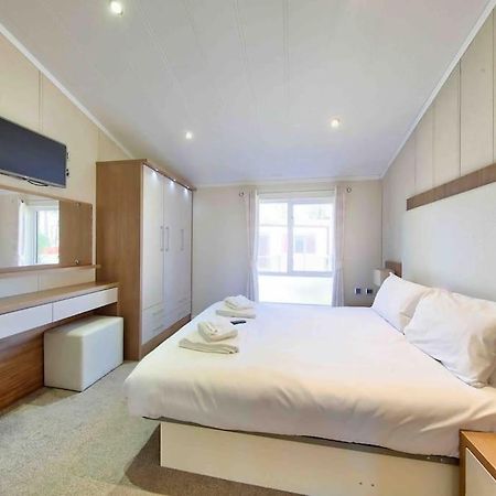 New Forest Lodge - 194 No Pets Fordingbridge Εξωτερικό φωτογραφία